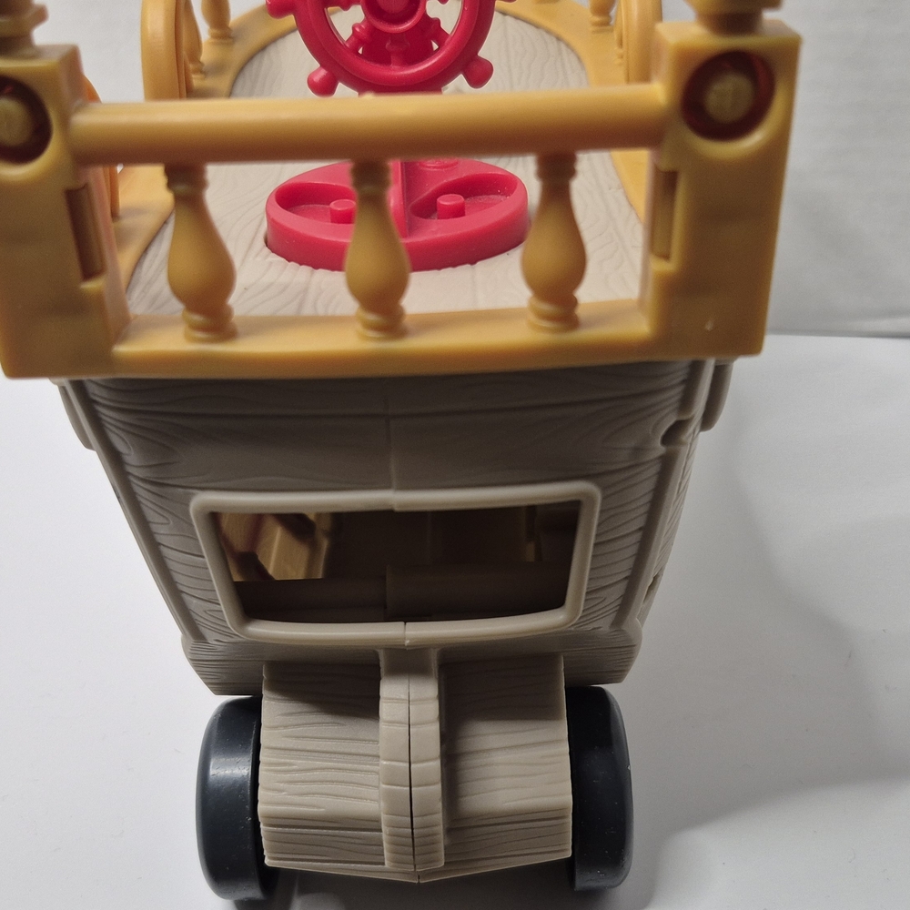 Adventure Pirate Ship Playset -‎ Red and Tan - Picture 6 of 9